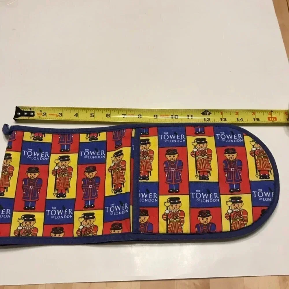 Tower Of London Teddy Bear Guard Oven Pot Holder